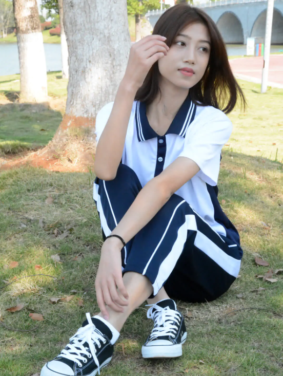 爱月下 – 美足美图视频7期[41G-2025.12]